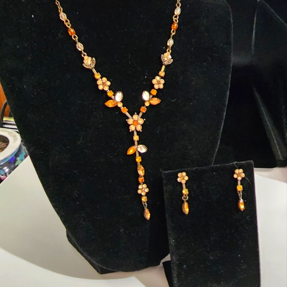 Vintage Avon Amber Colors Lariat Drop Necklace Set